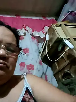 Snapshot of Chubbysweetmom chatting on November 2025 12:20:01 PM Chubbysweetmom online show from November 2025 12:20:01 PM