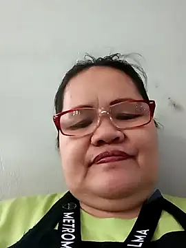 Snapshot of Chubbysweetmom chatting on January 2026 12:38:01 AM Chubbysweetmom online show from January 2026 12:38:01 AM