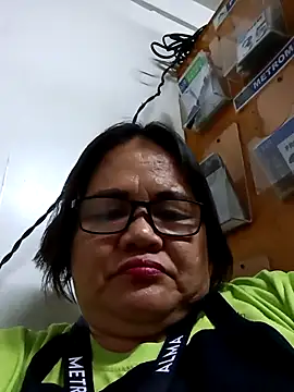 Snapshot of Chubbysweetmom chatting on April 2026 02:37:02 AM Chubbysweetmom online show from April 2026 02:37:02 AM