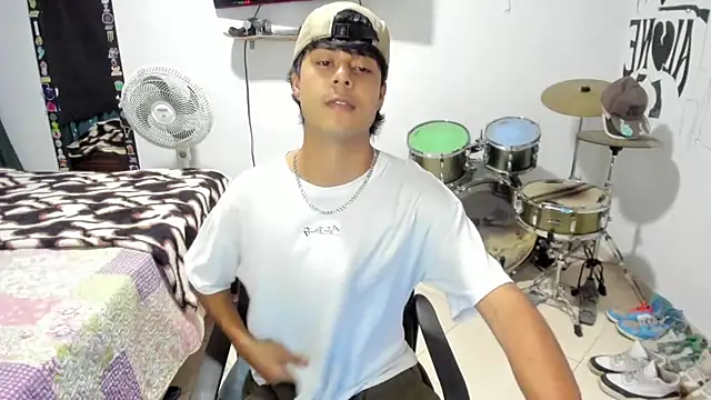 Zack falcon online show from November 2025 02:45:02 AM