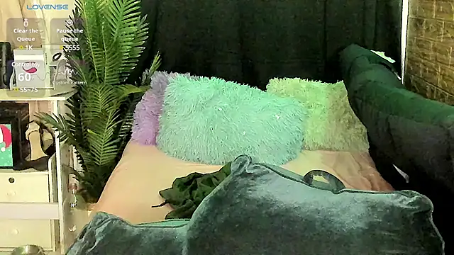 Horny Sassy online show from March 2025 06:15:02 AM