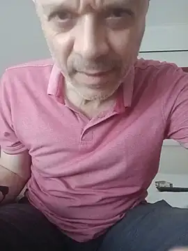 Snapshot of Almadaxxx chatting on July 2026 11:31:01 PM Almadaxxx online show from July 2026 11:31:01 PM