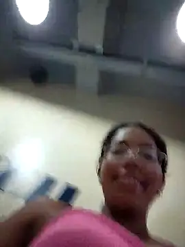 Snapshot of SheenaBrooke chatting on March 2026 03:35:02 AM SheenaBrooke online show from March 2026 03:35:02 AM