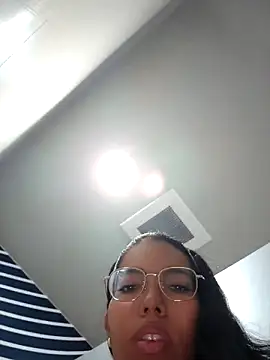 Snapshot of SheenaBrooke chatting on March 2026 04:42:01 AM SheenaBrooke online show from March 2026 04:42:01 AM