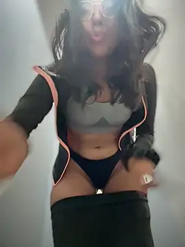 Snapshot of SheenaBrooke chatting on March 2026 05:02:02 AM SheenaBrooke online show from March 2026 05:02:02 AM