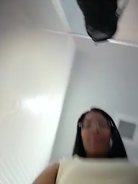 Snapshot of SheenaBrooke chatting on April 2026 04:34:01 AM SheenaBrooke online show from April 2026 04:34:01 AM