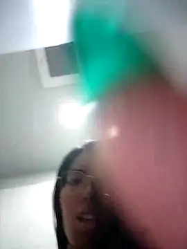 Snapshot of SheenaBrooke chatting on April 2026 04:52:01 AM SheenaBrooke online show from April 2026 04:52:01 AM