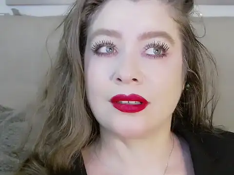 PetersEmily online show from January 2025 05:05:01 PM