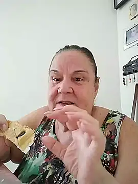 Snapshot of Yaya_Mineira chatting on April 2026 12:29:02 PM Yaya Mineira online show from April 2026 12:29:02 PM