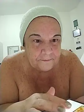 Snapshot of Yaya_Mineira chatting on May 2026 12:08:01 AM Yaya Mineira online show from May 2026 12:08:01 AM