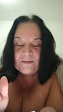 Snapshot of Yaya_Mineira chatting on June 2026 01:21:02 AM Yaya Mineira online show from June 2026 01:21:02 AM