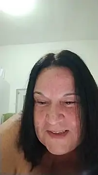 Snapshot of Yaya_Mineira chatting on June 2026 11:19:01 PM Yaya Mineira online show from June 2026 11:19:01 PM