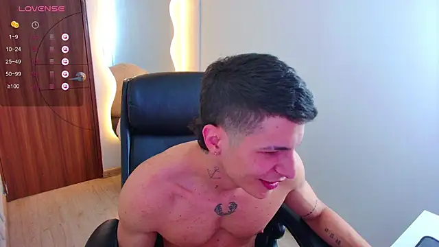 harrisoncuper online show from December 2025 10:17:02 PM