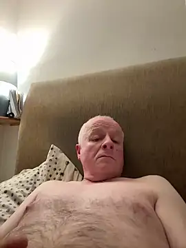 Snapshot of locallad88 chatting on February 2025 05:54:02 PM locallad88 online show from February 2025 05:54:02 PM