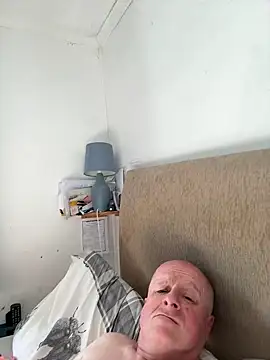 Snapshot of locallad88 chatting on September 2025 03:44:01 PM locallad88 online show from September 2025 03:44:01 PM