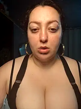 Snapshot of mihaelaa chatting on May 2026 08:14:01 PM mihaelaa online show from May 2026 08:14:01 PM