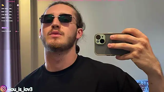 Snapshot of Louis_Karlos chatting on December 2025 04:06:02 AM Louis Karlos online show from December 2025 04:06:02 AM