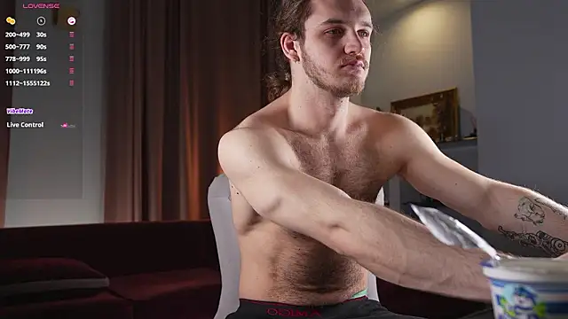 Snapshot of Louis_Karlos chatting on February 2026 04:08:01 AM Louis Karlos online show from February 2026 04:08:01 AM