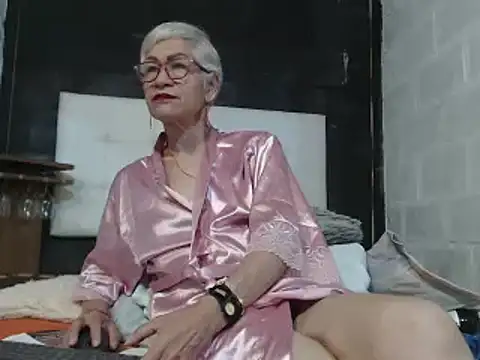 Miss Monserrate online show from December 2024 09:32:02 AM