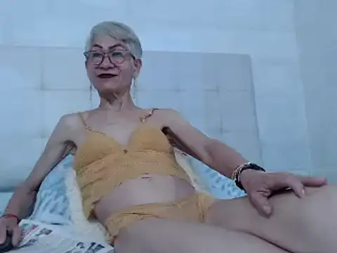 Miss Monserrate online show from January 2025 02:02:02 PM