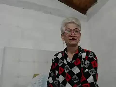 Miss Monserrate online show from January 2025 10:11:02 AM