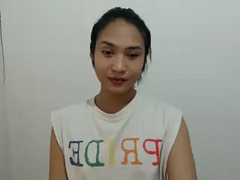 Snapshot of HeartOfAsia- chatting on January 2025 06:04:01 PM HeartOfAsia- online show from January 2025 06:04:01 PM