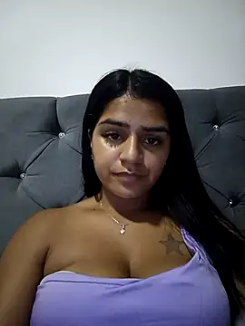 AnnRosse18 online show from January 2025 04:16:02 PM