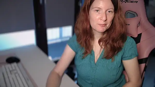 Exotic-Desire online show from October 2025 08:00:02 AM