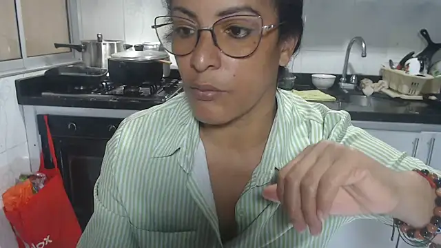 kateleyagrey online show from November 2025 07:38:01 PM