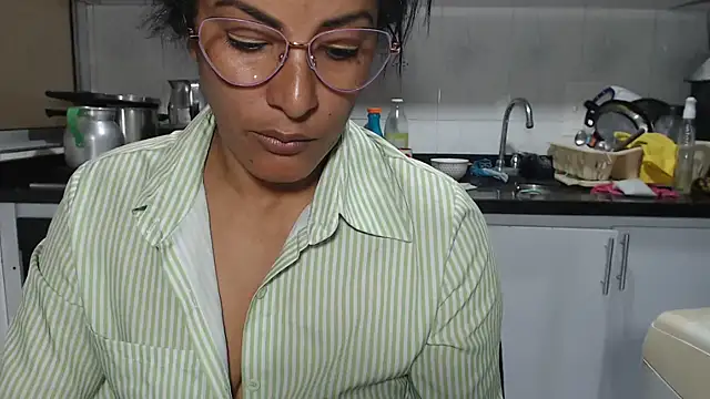 kateleyagrey online show from January 2026 07:39:02 PM