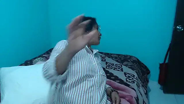 kateleyagrey online show from February 2026 07:30:02 PM