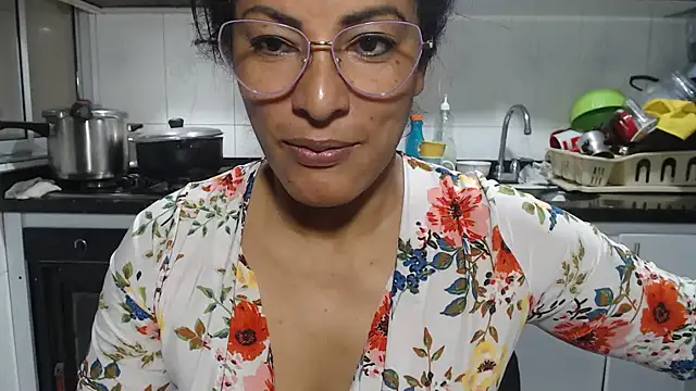 kateleyagrey online show from February 2026 07:26:02 PM