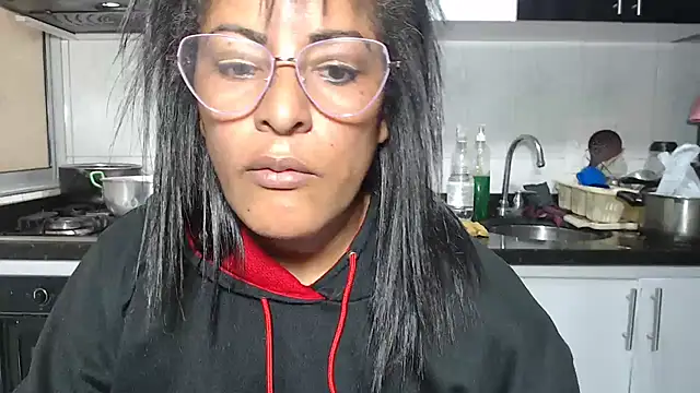 Snapshot of kateleyagrey chatting on June 2026 07:24:01 PM kateleyagrey online show from June 2026 07:24:01 PM