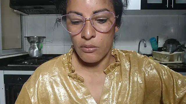 Snapshot of kateleyagrey chatting on June 2026 07:26:01 PM kateleyagrey online show from June 2026 07:26:01 PM
