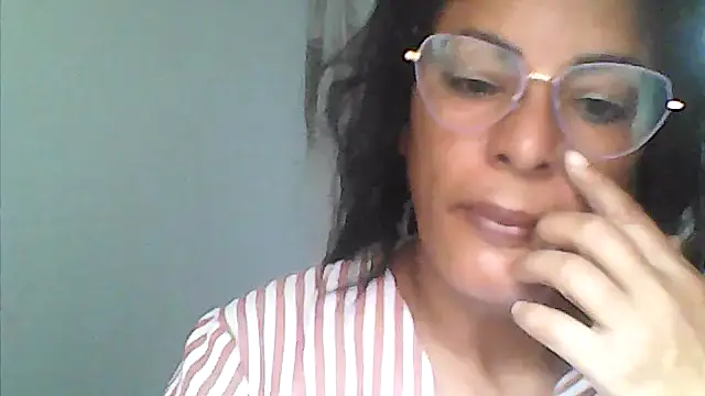 Snapshot of kateleyagrey chatting on July 2026 02:10:01 PM kateleyagrey online show from July 2026 02:10:01 PM