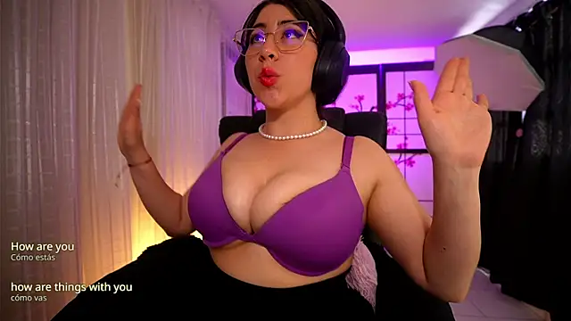 Snapshot of tu_julieta_gh chatting on July 2026 06:46:02 PM tu julieta gh online show from July 2026 06:46:02 PM