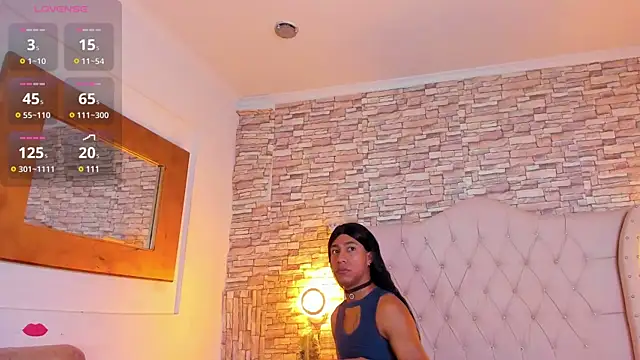 Snapshot of Lucia-sex chatting on December 2024 08:05:02 PM Lucia-sex online show from December 2024 08:05:02 PM