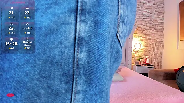 Snapshot of Lucia-sex chatting on March 2025 08:04:01 PM Lucia-sex online show from March 2025 08:04:01 PM