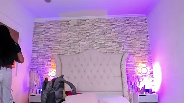 Snapshot of Lucia-sex chatting on January 2026 08:03:02 PM Lucia-sex online show from January 2026 08:03:02 PM