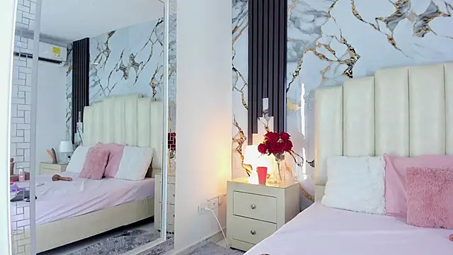 lulumars online show from February 2025 10:15:02 AM