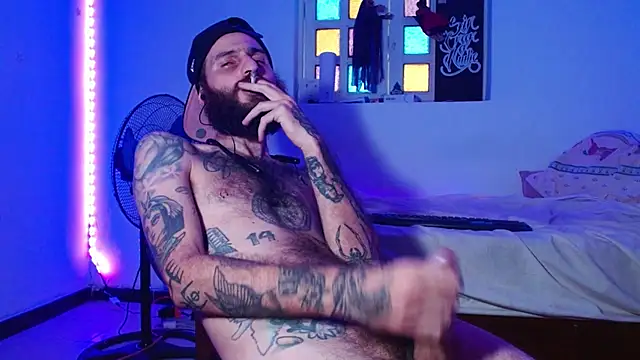 Tatted21xxx online show from October 2025 09:13:01 PM