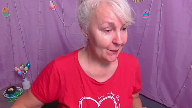 BlondyLeeBest online show from April 2026 06:31:02 PM
