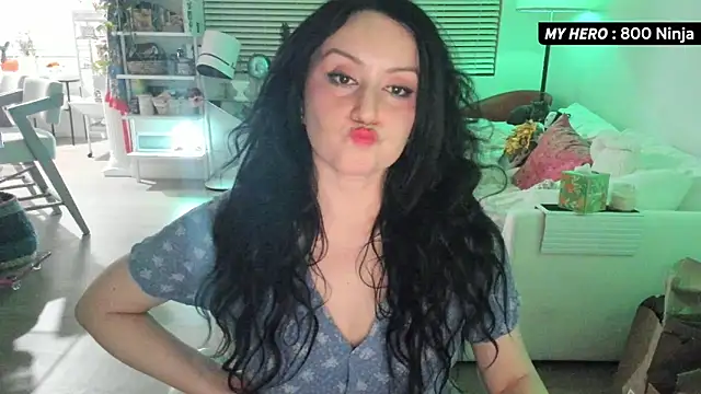 Snapshot of Vesaaa chatting on November 2025 04:01:02 AM Vesaaa online show from November 2025 04:01:02 AM