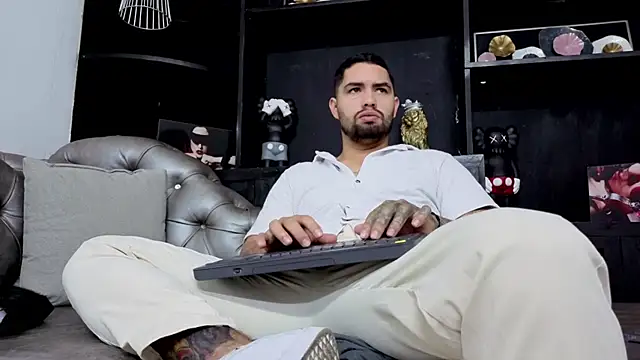 matteosantos online show from November 2025 12:05:02 PM