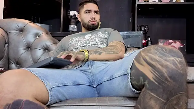 Snapshot of matteosantos chatting on March 2026 12:11:01 PM matteosantos online show from March 2026 12:11:01 PM