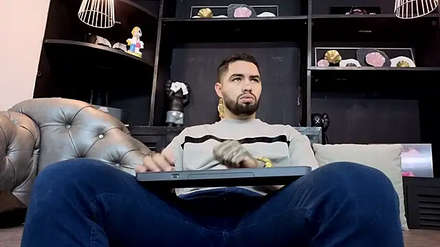 Snapshot of matteosantos chatting on March 2026 11:39:02 AM matteosantos online show from March 2026 11:39:02 AM