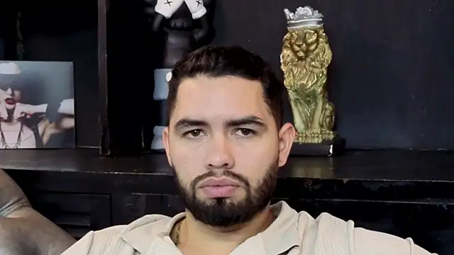 Snapshot of matteosantos chatting on March 2026 12:20:01 PM matteosantos online show from March 2026 12:20:01 PM