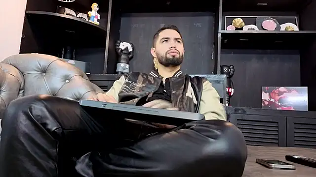 Snapshot of matteosantos chatting on March 2026 12:32:01 PM matteosantos online show from March 2026 12:32:01 PM