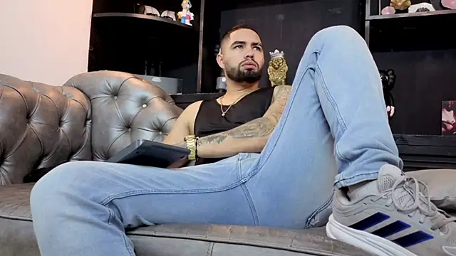 Snapshot of matteosantos chatting on March 2026 11:49:02 AM matteosantos online show from March 2026 11:49:02 AM