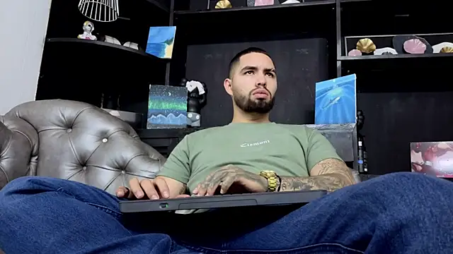 Snapshot of matteosantos chatting on March 2026 12:39:02 PM matteosantos online show from March 2026 12:39:02 PM